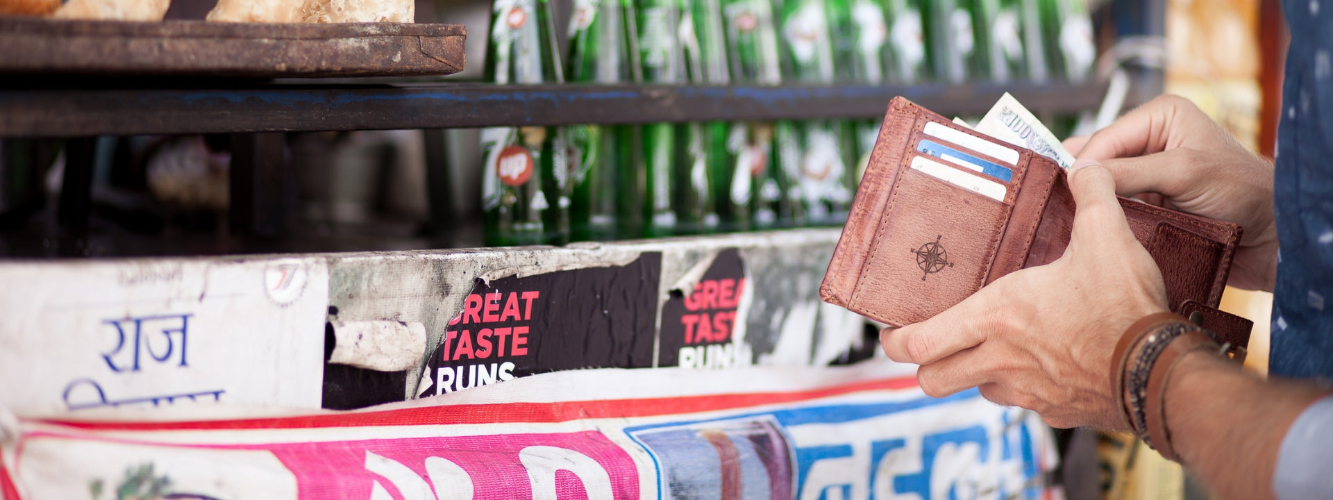 Hochwertige Leder Geldbeutel, Geldbörsen und Portemmonaies für Damen und Herren von DRAKENSBERG - praktisch und außergewöhnlich - nachhaltig handgefertigt - 16-9