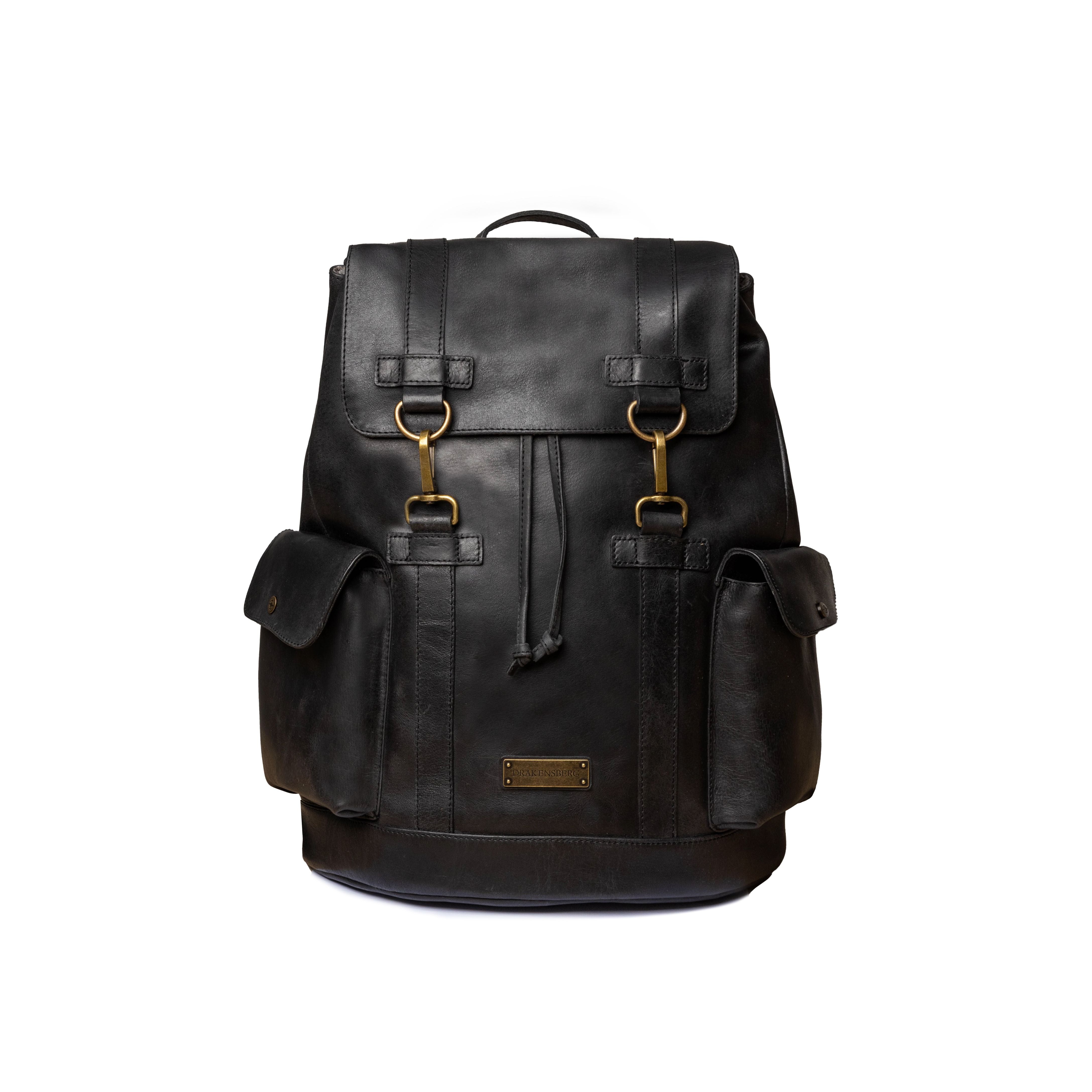 Herrenrucksack Leder Bruce für Herren und Damen aus hochwertigem Büffelleder in schwarz, im alpinen Vintage-Design - Frontansicht