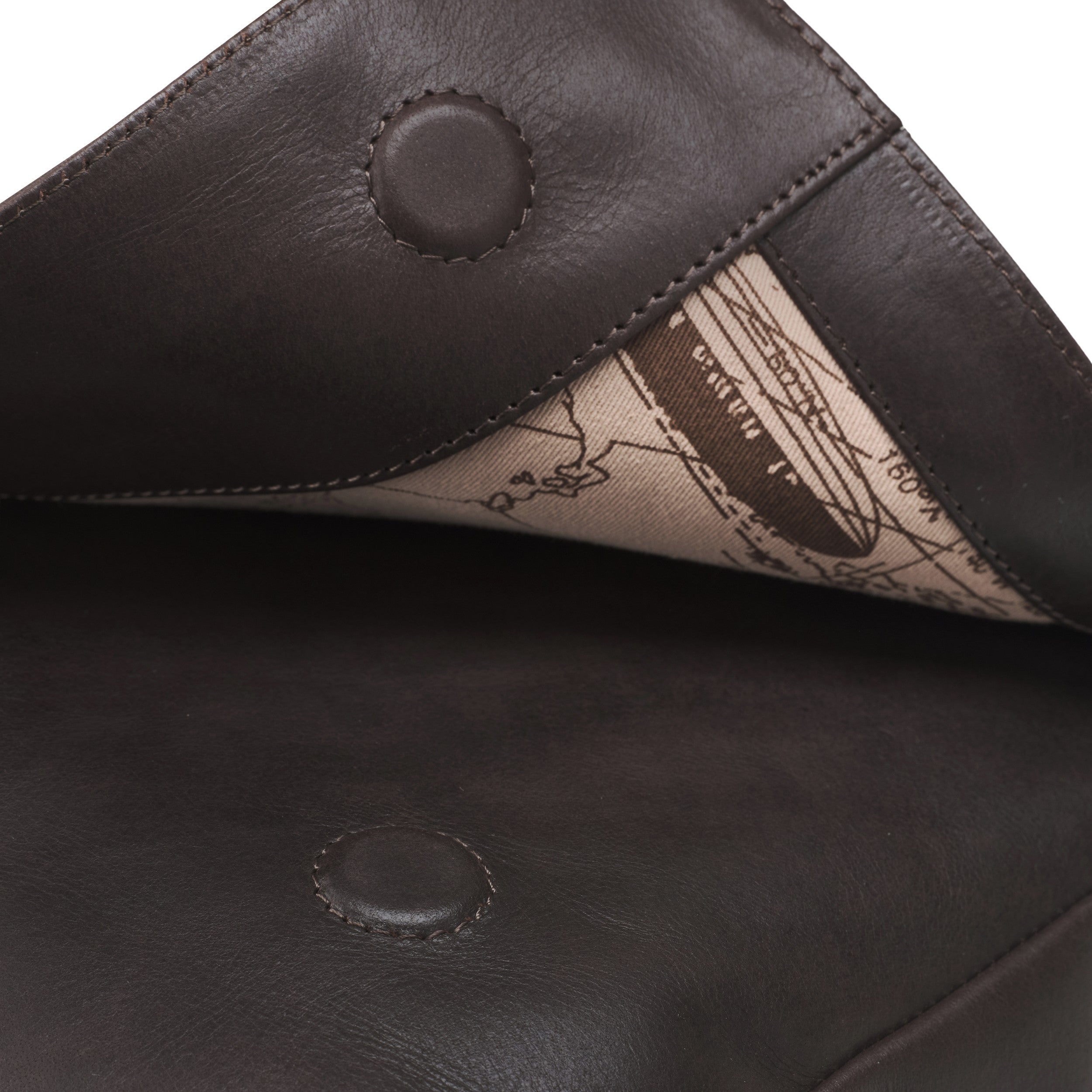 DRAKENSBERG Messenger Bag Leon mit 16" Laptopfach und Trolley Strap, Kuriertasche Dunkel Braun - Magnetverschluss