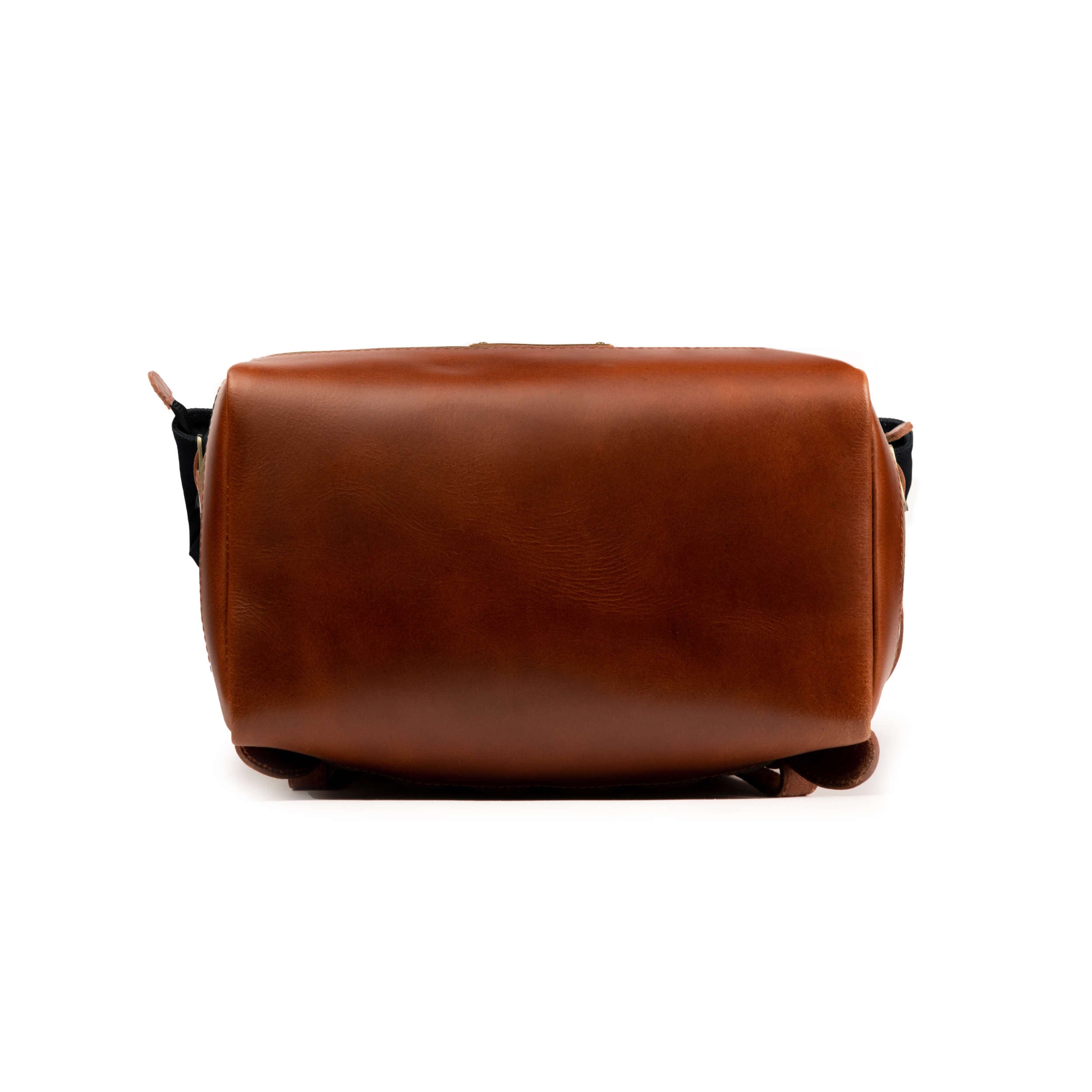 Unterboden aus Leder von Rucksack Wyatt aus Canvas, schwarz-braun