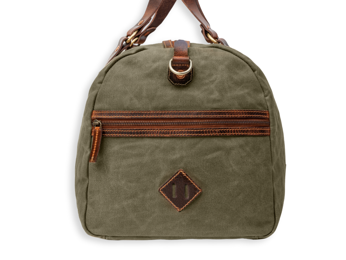 Weekender Cody: seitliches Reißverschlussfach mit YKK-Metallreißverschluss