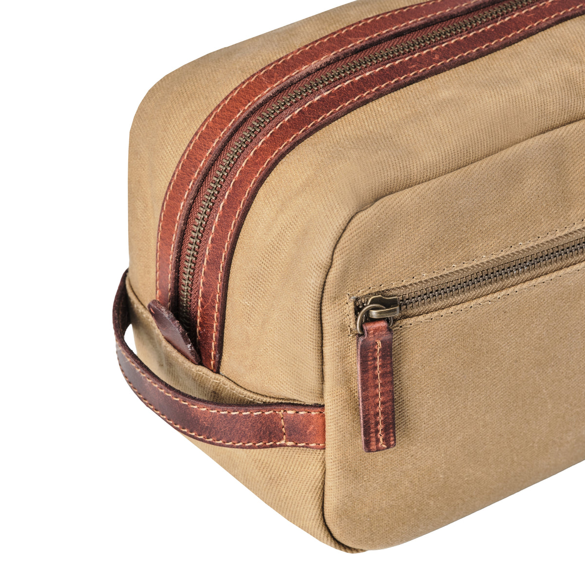 DR00610 – Kulturbeutel »Liam« Khaki-Sand – Materialdetail