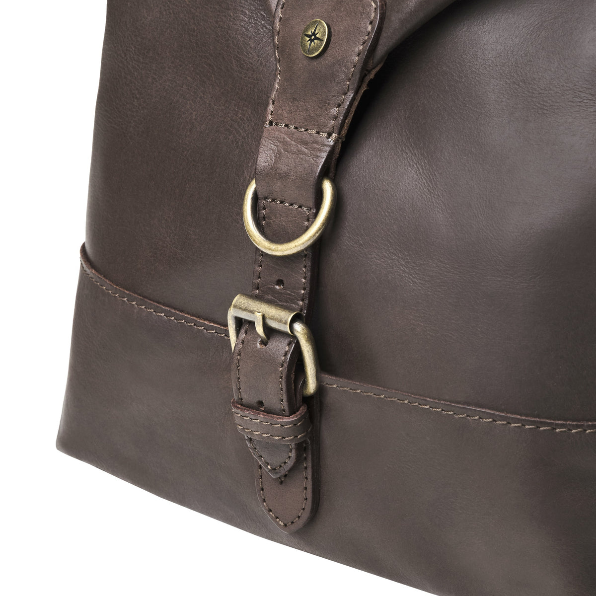 Großer Leder-Weekender David in Kaffee-Braun – Detail des Büffelleders