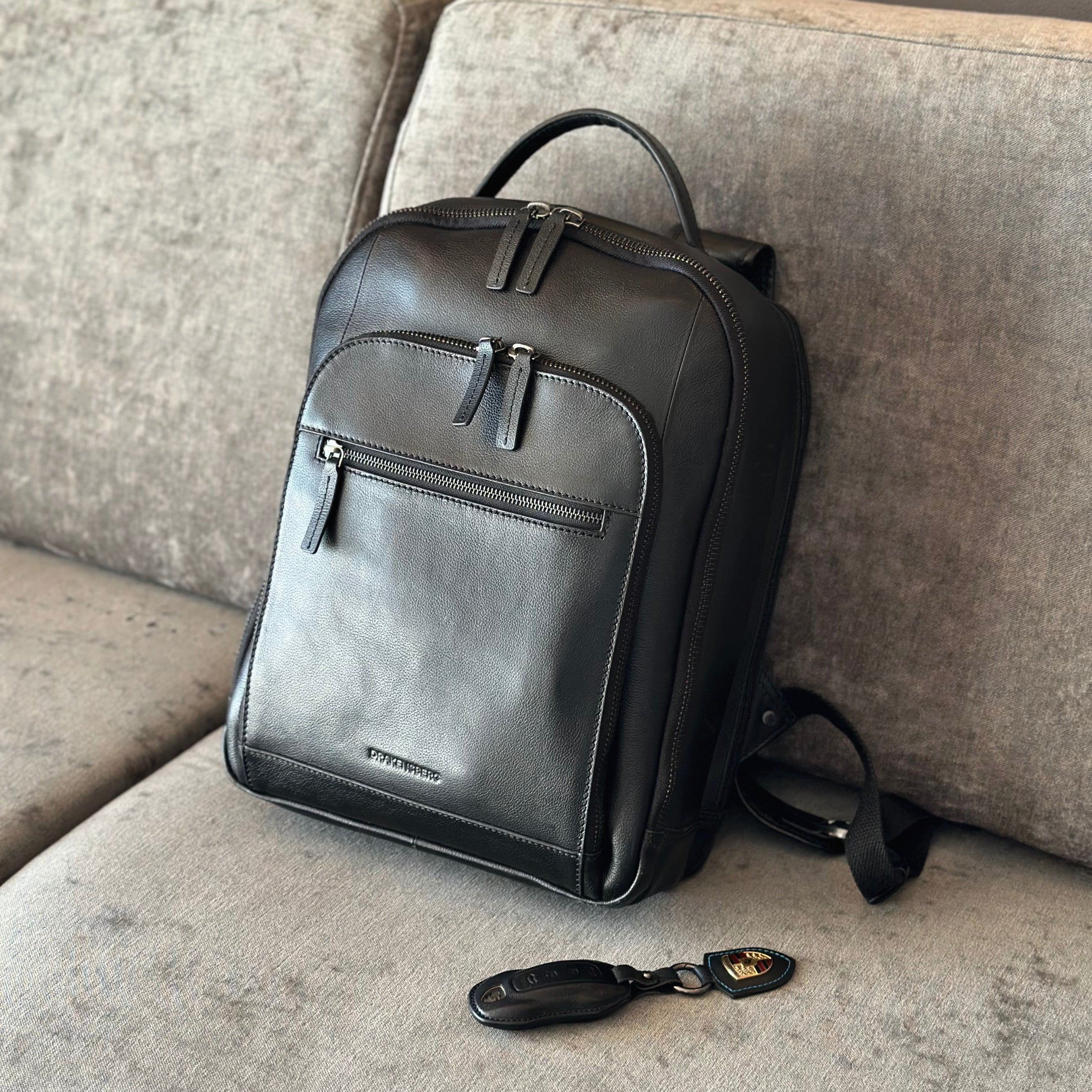 Business-Rucksack Frederico in Schwarz – Dreiviertelansicht