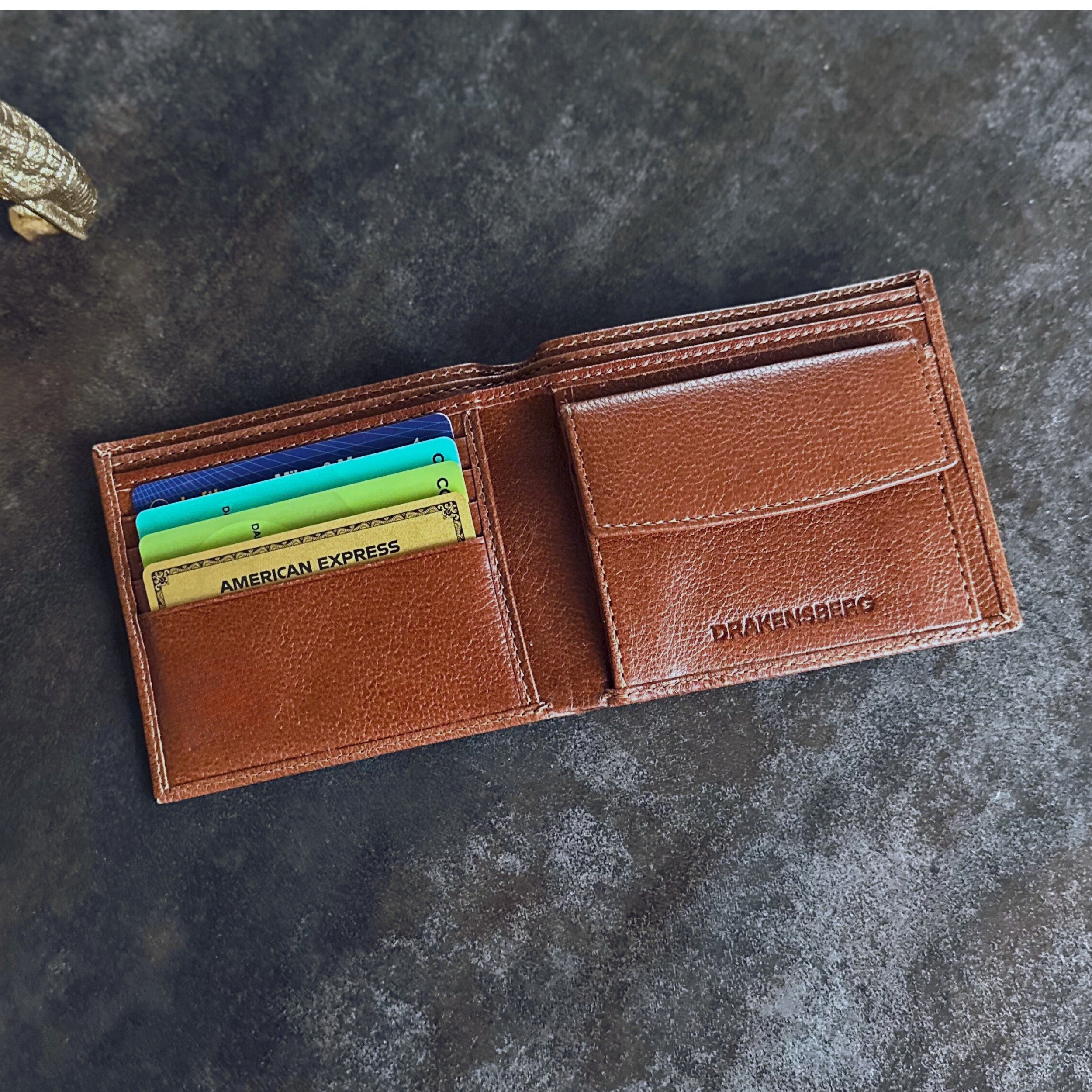 Men’s RFID Blocking Genuine Leather Wallet – Snap Button, Folding, Black, Handmade